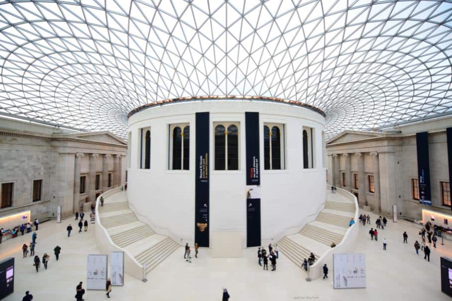 museums in europe - the british museum lobby