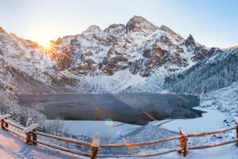 morskie oko in winter