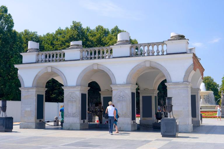 tomb of the unknown soldier