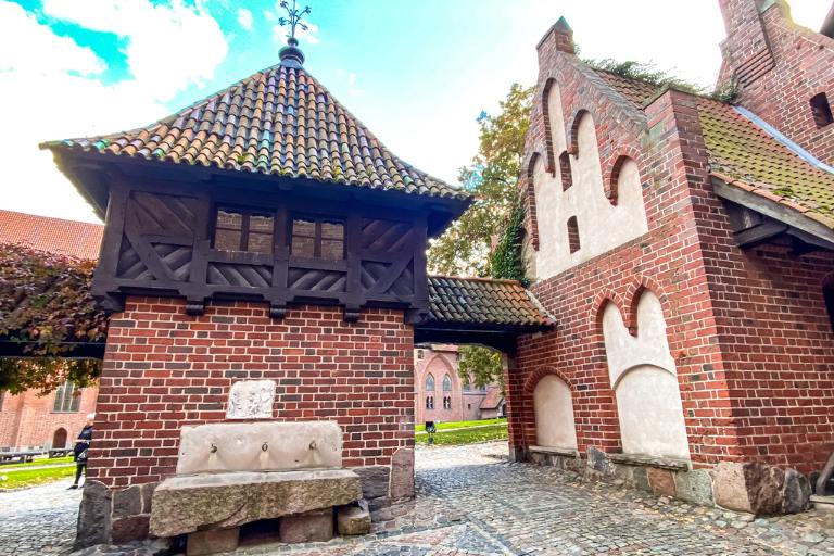 tower and gate in malbork