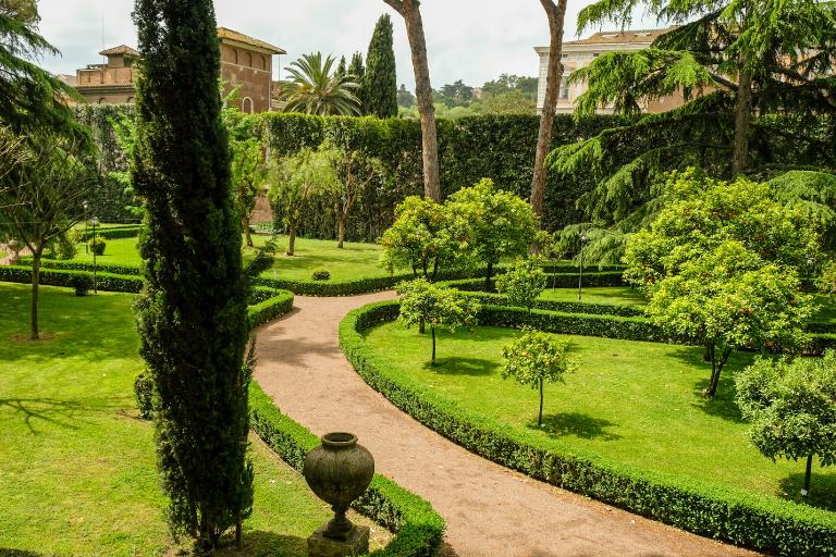 Villa Farnesina gardens