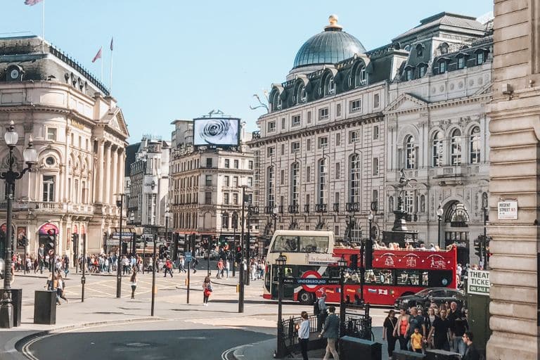 piccadilly square