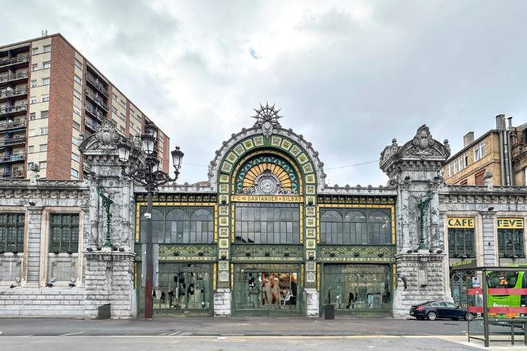 bilbao train station