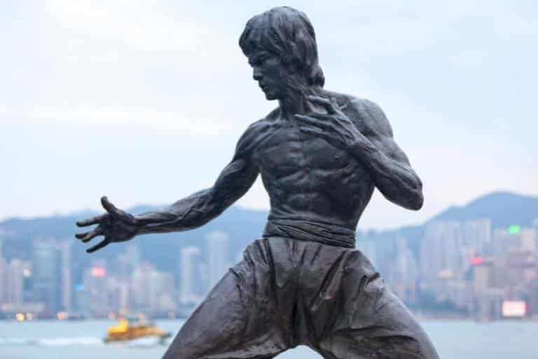 bruce lee statue