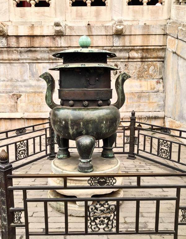metal art jar